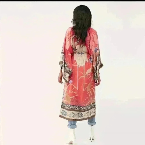 Restocking New Bohemian Floral Kimono Duster - Picture 7 of 12